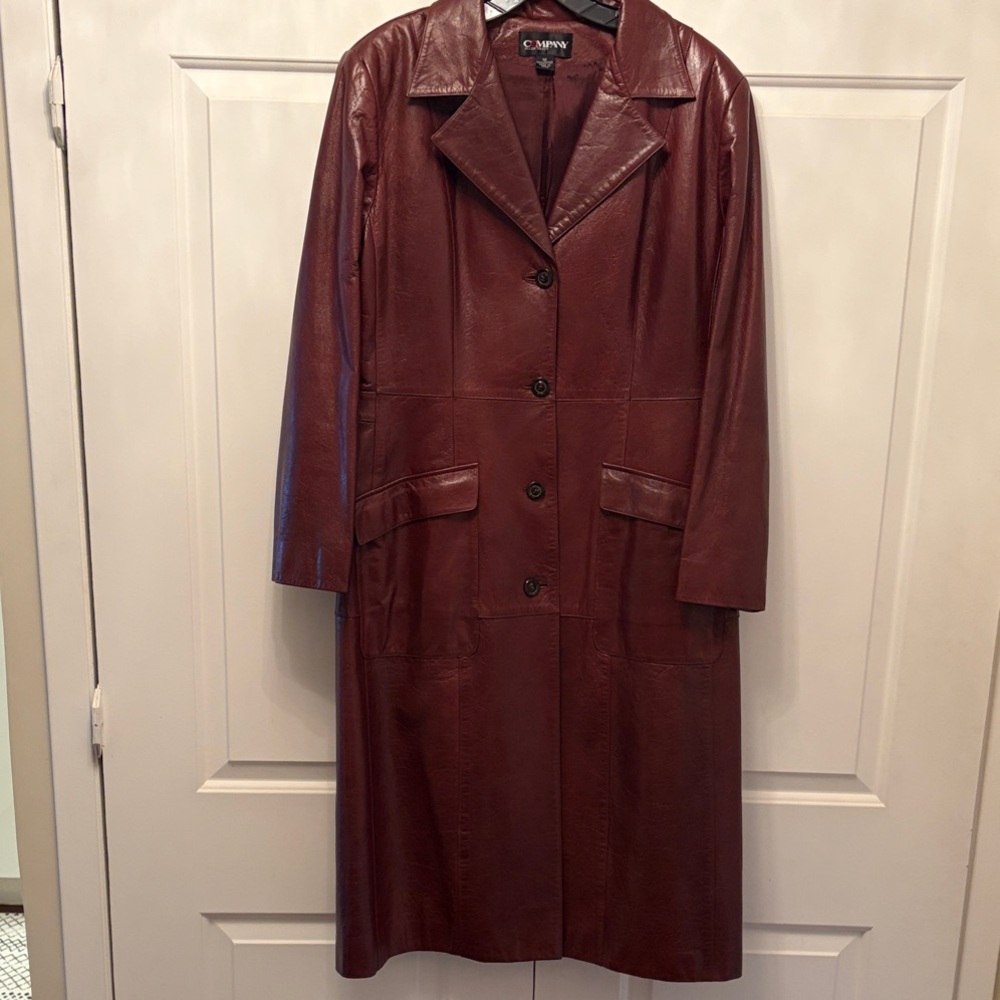 Company Ellen Tracy VINTAGE Burgundy Leather Trench Coat